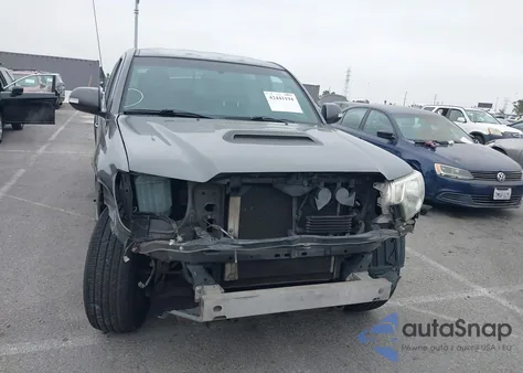 2014 Toyota Tacoma Prerunner V6 z USA, uszkodzony, nr VIN 3TMKU4HN9EM041509